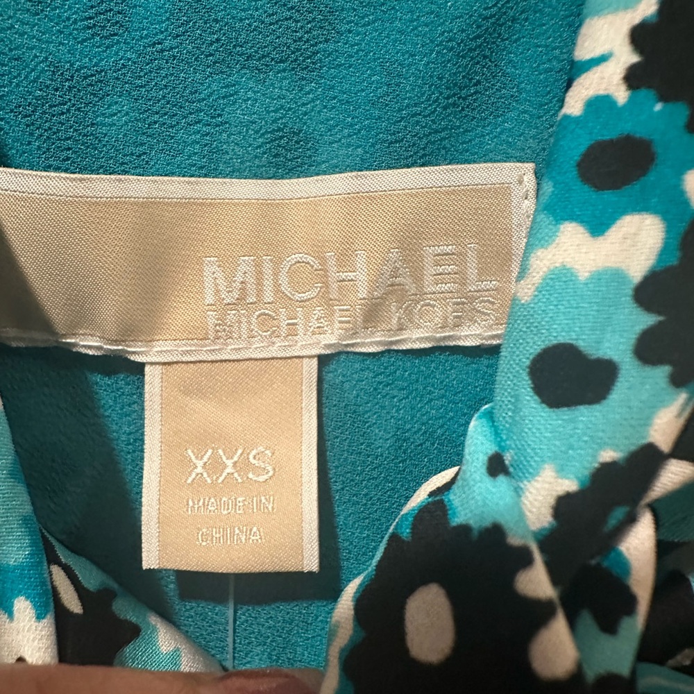 Michael Kors Floral Tie Neck Blouse- NWT - Picture 3 of 5